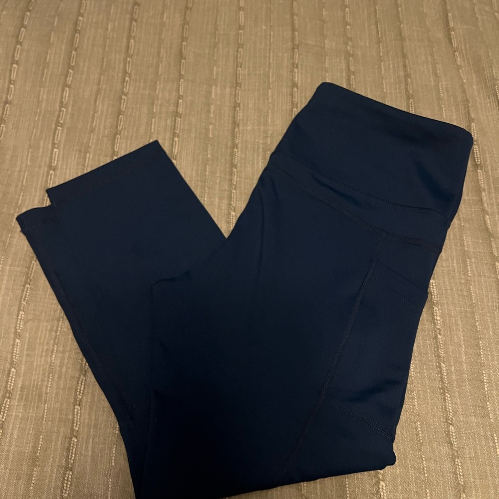 ZYIA Navy Blue Light n Tight Leggings 7/8 length 8-10 size